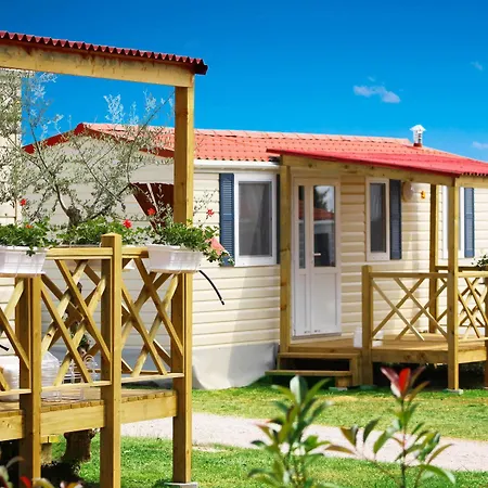 Aminess Sirena - Homes Classic Новиград